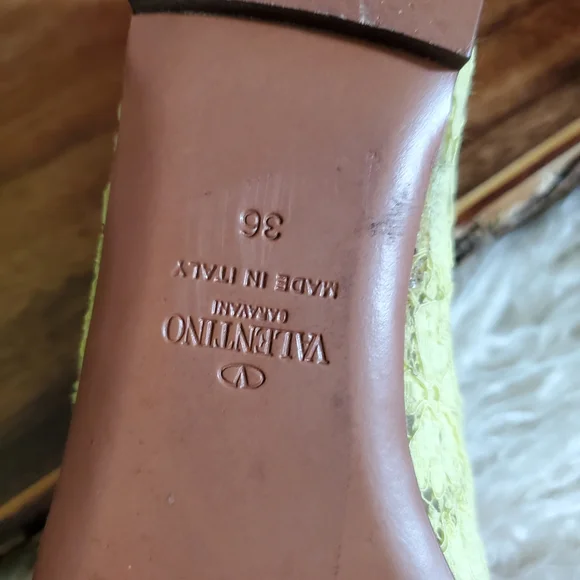 Valentino Lime Lace Ankle Strap Flats - Picture 5 of 8